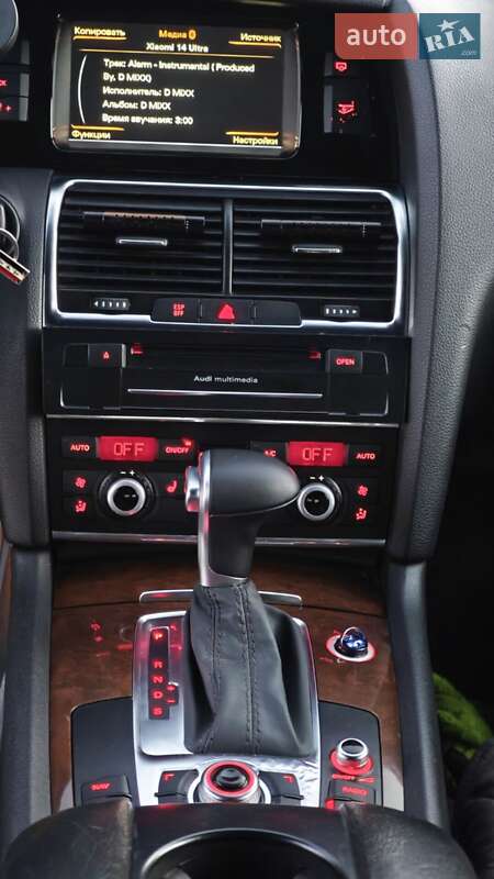 Внедорожник / Кроссовер Audi Q7 2006 в Черновцах