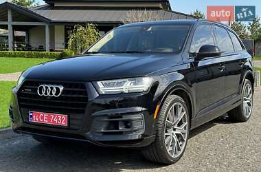 Внедорожник / Кроссовер Audi Q7 2018 в 