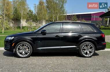 Внедорожник / Кроссовер Audi Q7 2018 в 