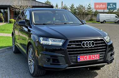 Внедорожник / Кроссовер Audi Q7 2018 в 