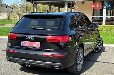Внедорожник / Кроссовер Audi Q7 2018 в 
