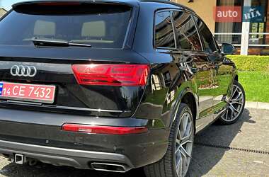 Внедорожник / Кроссовер Audi Q7 2018 в 