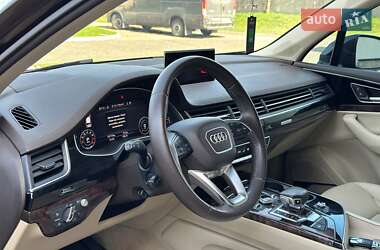 Внедорожник / Кроссовер Audi Q7 2018 в 