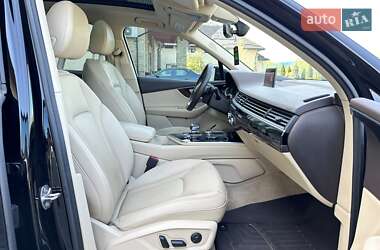 Внедорожник / Кроссовер Audi Q7 2018 в 