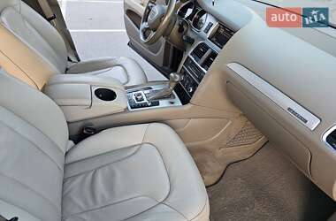 Внедорожник / Кроссовер Audi Q7 2013 в 