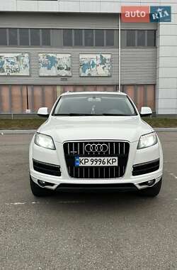 Внедорожник / Кроссовер Audi Q7 2013 в 