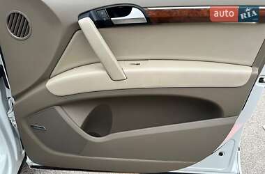 Внедорожник / Кроссовер Audi Q7 2013 в 