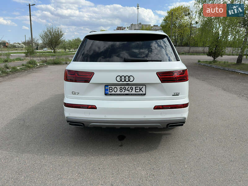 Внедорожник / Кроссовер Audi Q7 2016 в Шептицькому