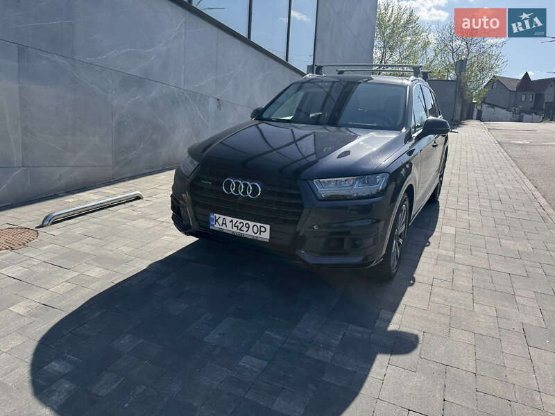 Внедорожник / Кроссовер Audi Q7 2017 в Киеве