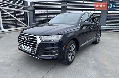 Внедорожник / Кроссовер Audi Q7 2017 в 