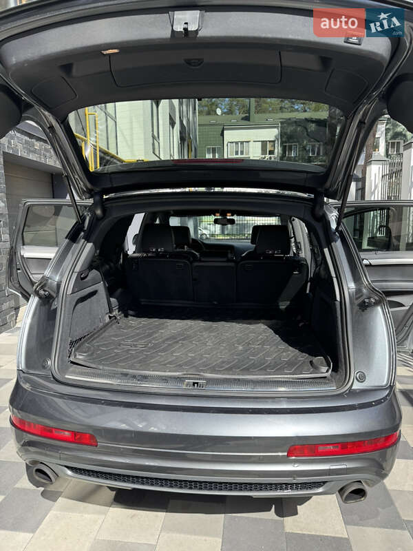 Внедорожник / Кроссовер Audi Q7 2015 в Ирпене