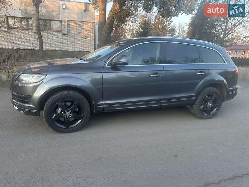 Внедорожник / Кроссовер Audi Q7 2015 в Виннице