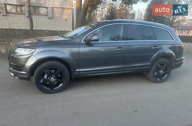 Внедорожник / Кроссовер Audi Q7 2015 в 