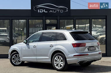Внедорожник / Кроссовер Audi Q7 2018 в 