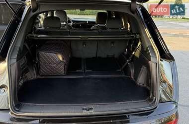 Внедорожник / Кроссовер Audi Q7 2020 в 