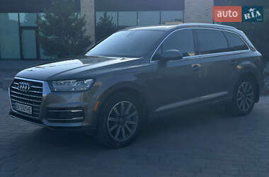 Позашляховик / Кросовер Audi Q7 2016 в 