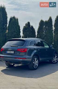Внедорожник / Кроссовер Audi Q7 2015 в 