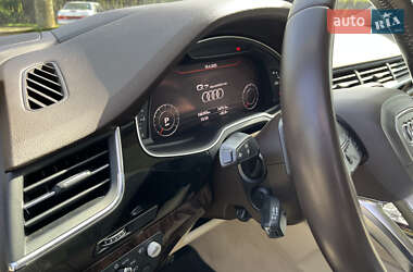 Внедорожник / Кроссовер Audi Q7 2018 в 