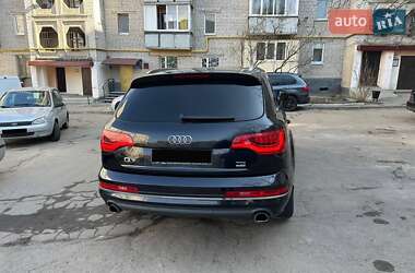 Внедорожник / Кроссовер Audi Q7 2012 в 