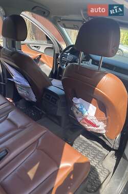 Внедорожник / Кроссовер Audi Q7 2017 в 