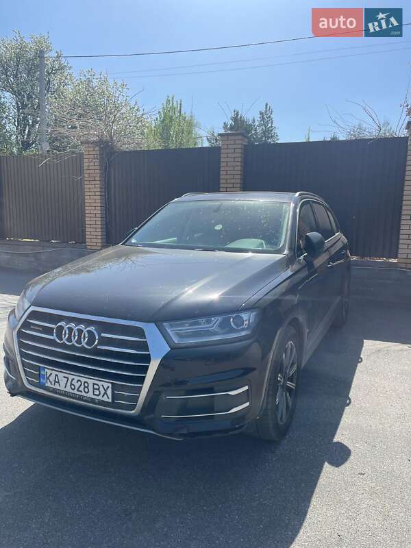 Внедорожник / Кроссовер Audi Q7 2017 в Львове