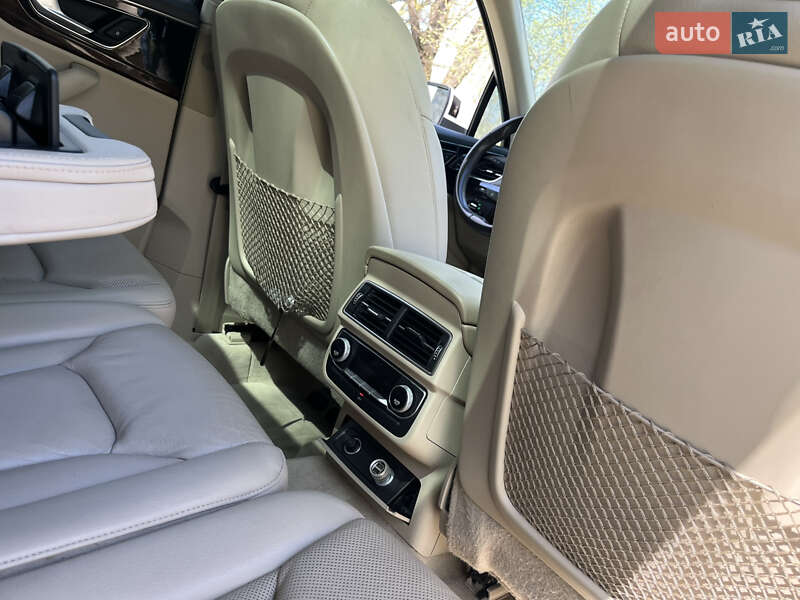 Позашляховик / Кросовер Audi Q7 2016 в Києві фото 21 Позашляховик / Кросовер Audi Q7 2016 в Києві