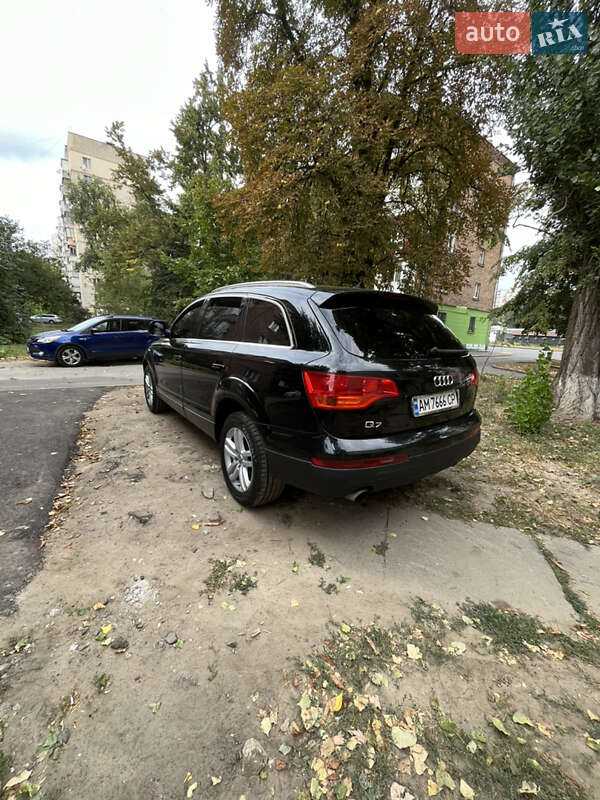 Позашляховик / Кросовер Audi Q7 2009 в Києві фото 15 Позашляховик / Кросовер Audi Q7 2009 в Києві