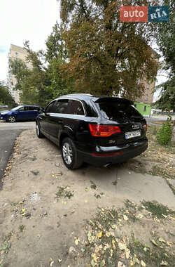 Внедорожник / Кроссовер Audi Q7 2009 в 