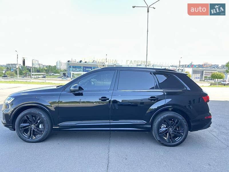 Внедорожник / Кроссовер Audi Q7 2020 в Кривом Роге