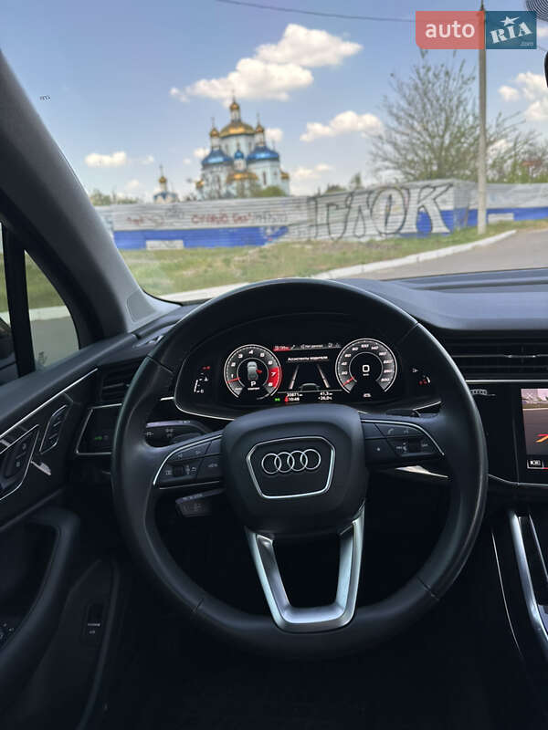 Внедорожник / Кроссовер Audi Q7 2020 в Кривом Роге