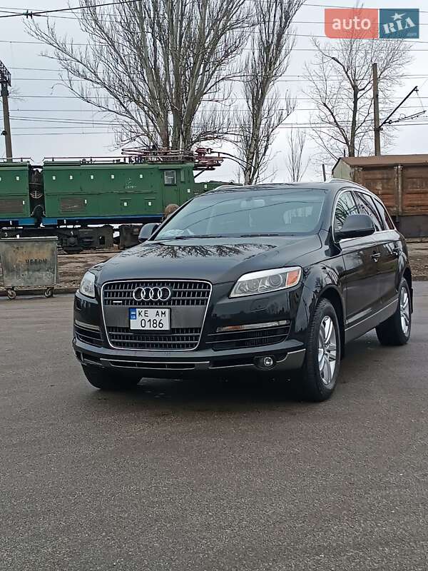 Внедорожник / Кроссовер Audi Q7 2007 в Никополе