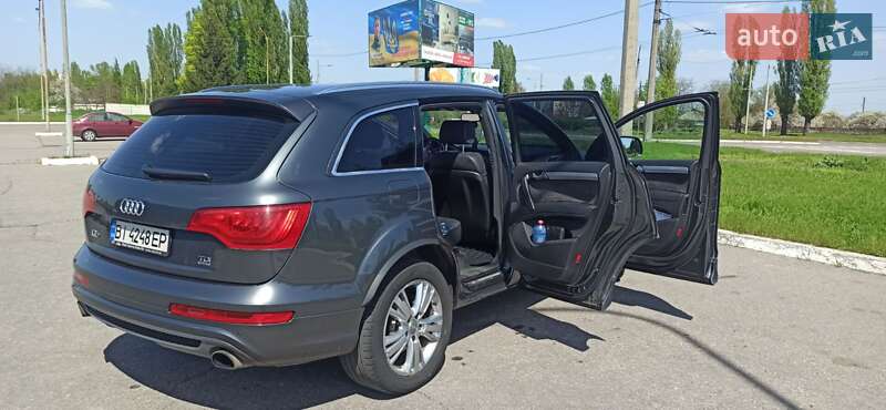 Внедорожник / Кроссовер Audi Q7 2014 в Кременчуге