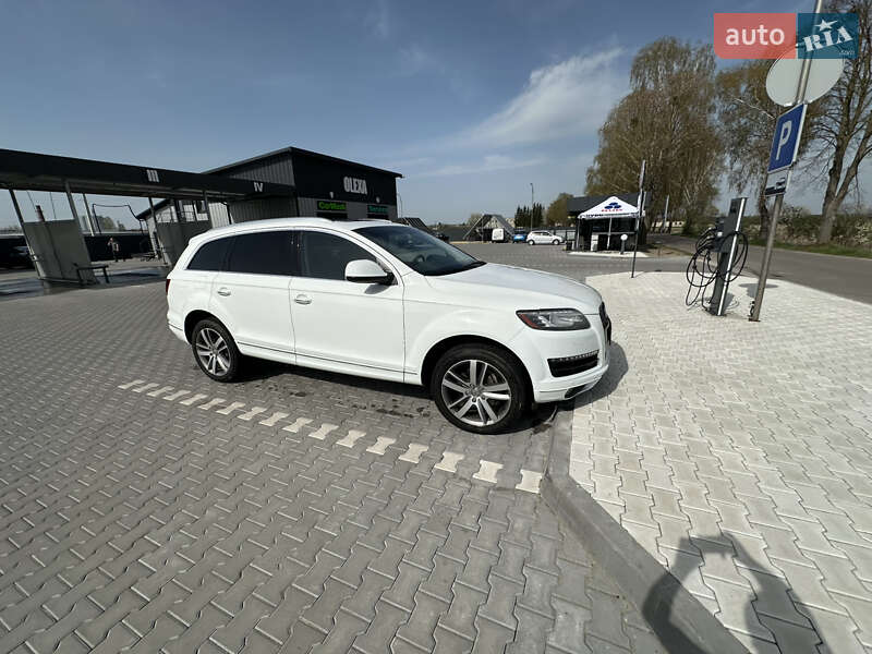Внедорожник / Кроссовер Audi Q7 2014 в Владимире