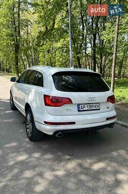 Внедорожник / Кроссовер Audi Q7 2013 в 