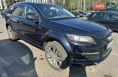 Внедорожник / Кроссовер Audi Q7 2012 в 