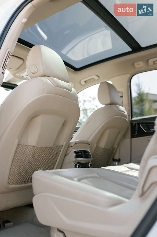 Позашляховик / Кросовер Audi Q7 2017 в Львові