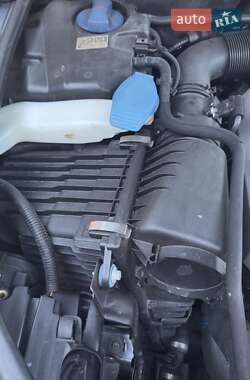 Внедорожник / Кроссовер Audi Q7 2011 в 