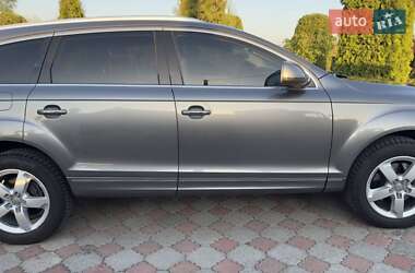 Позашляховик / Кросовер Audi Q7 2011 в Острозі