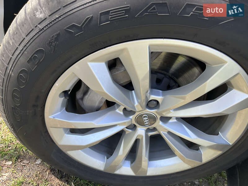 Позашляховик / Кросовер Audi Q7 2016 в Києві фото 31 Позашляховик / Кросовер Audi Q7 2016 в Києві