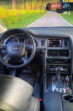 Внедорожник / Кроссовер Audi Q7 2013 в 