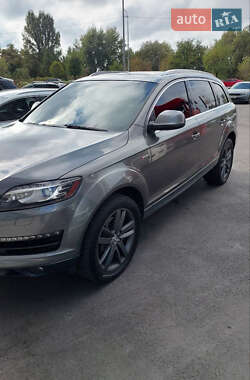 Внедорожник / Кроссовер Audi Q7 2012 в 