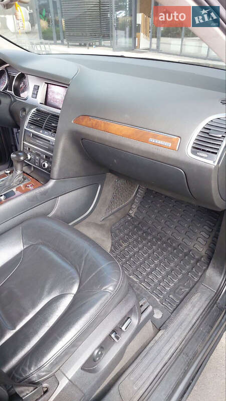 Внедорожник / Кроссовер Audi Q7 2012 в Киеве