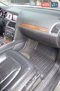 Внедорожник / Кроссовер Audi Q7 2012 в 