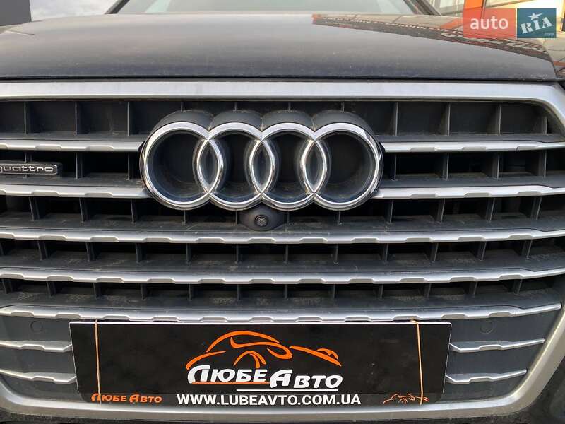Позашляховик / Кросовер Audi Q7 2016 в Львові