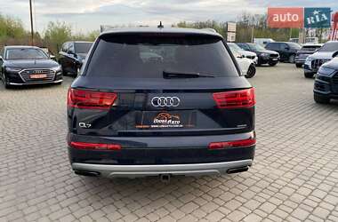 Внедорожник / Кроссовер Audi Q7 2016 в 