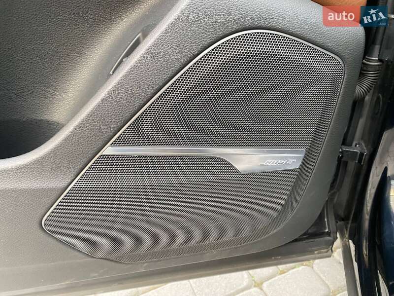 Позашляховик / Кросовер Audi Q7 2016 в Львові