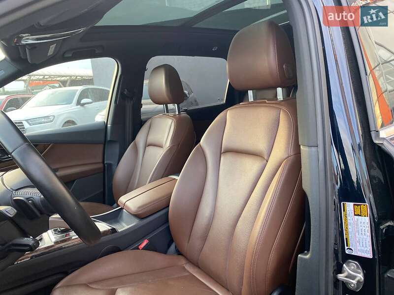 Позашляховик / Кросовер Audi Q7 2016 в Львові