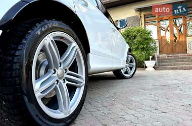 Позашляховик / Кросовер Audi Q7 2012 в 