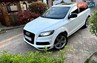 Позашляховик / Кросовер Audi Q7 2012 в 