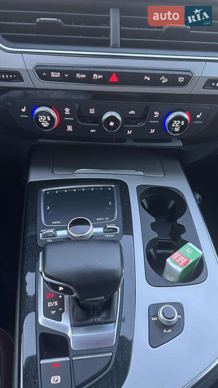 Внедорожник / Кроссовер Audi Q7 2019 в Киеве